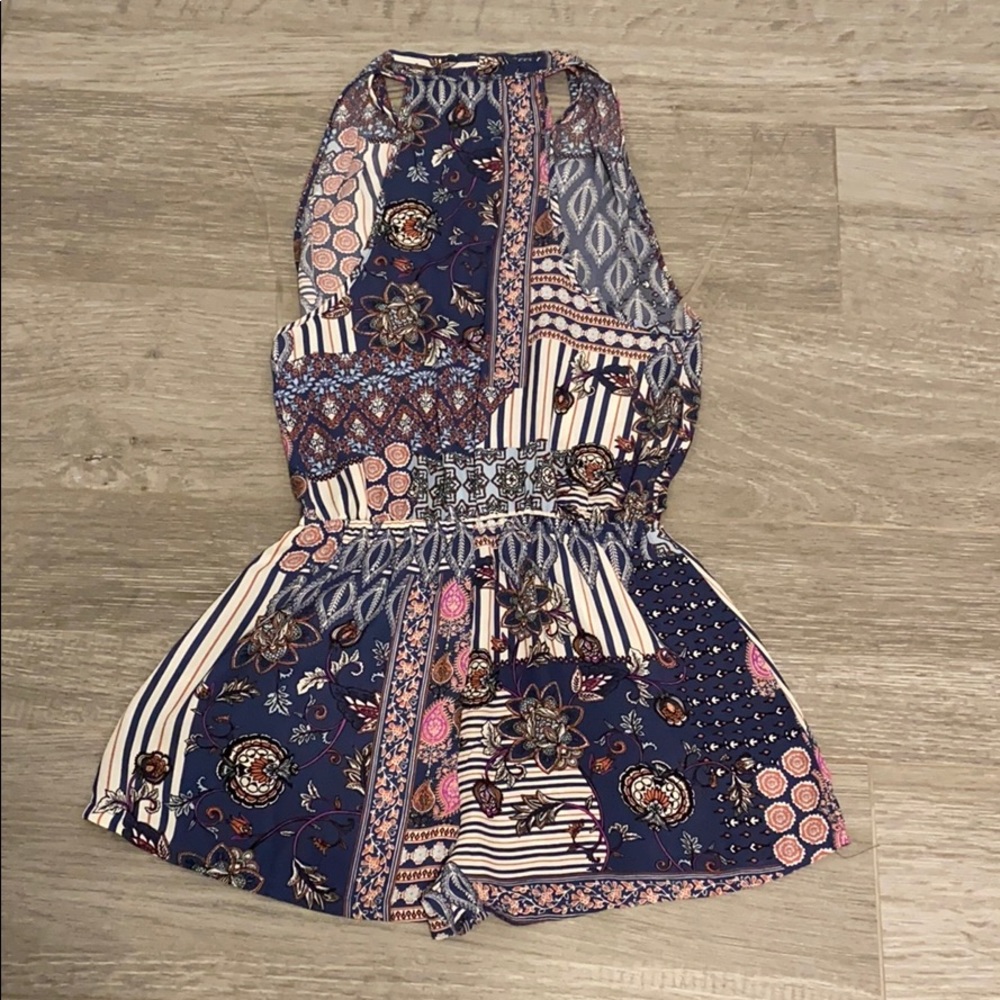 Printed Romper - Picture 2 of 2